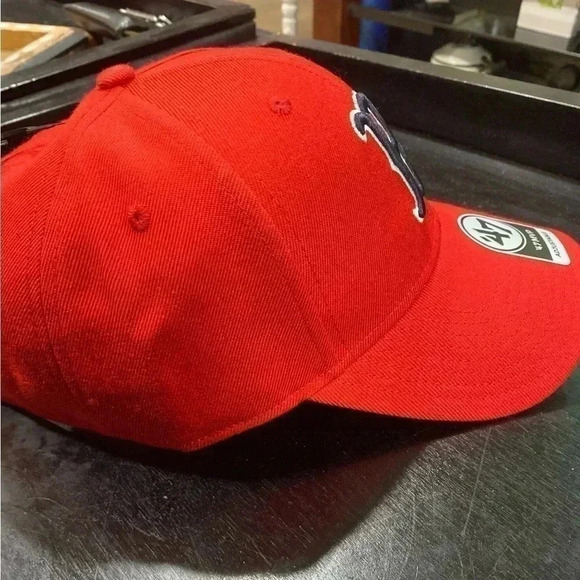 Boston Red Sox Cap - Picture 2 of 7